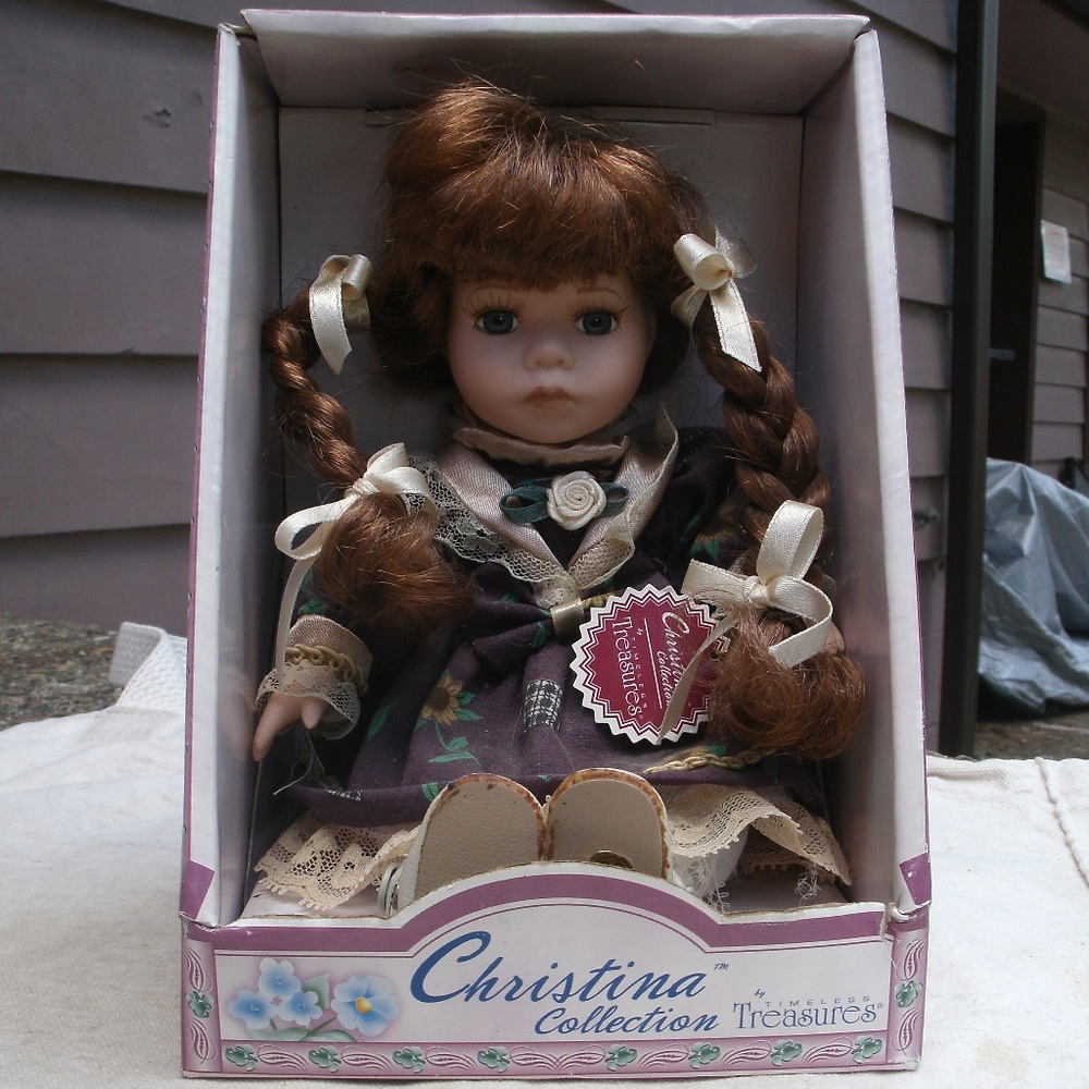 Christina Collection Victorian Porcelain Doll NIB